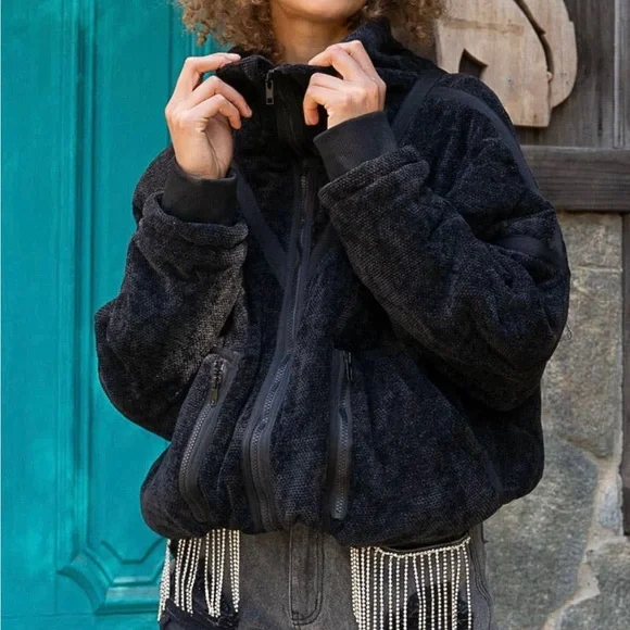 POL Jacket - Picture 2 of 3